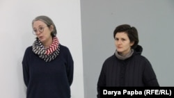 Режиссер из Нидерландов Инеке Смит и организатор и куратор «Склада» Асида Бутба