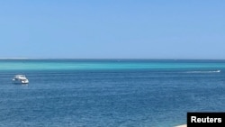 Египеттинн Хургада курорттук шаарынын жээгинин жалпы көрүнүшү.