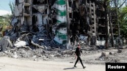 Mariupolda rus goşunynyň weýran eden binalary