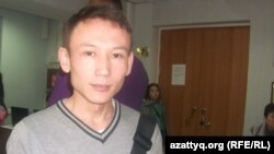 Асылбек Куздебаев, посетитель ярмарки вакансий. Алматы, 17 апреля 2014 года.    