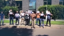 Берлинехь казахийн векалаллина хьалха пикет дIаяьхьна нохчаша