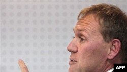 По мнению эксперта, аргументы Лугового подсказаны ему специалистами из радиологической лаборатории