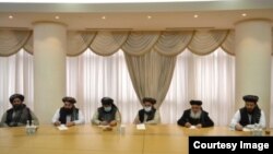 Делегация во главе с главой политического офиса движения «Талибана» муллой Абдул Гани Барадаром в Ашхабаде.