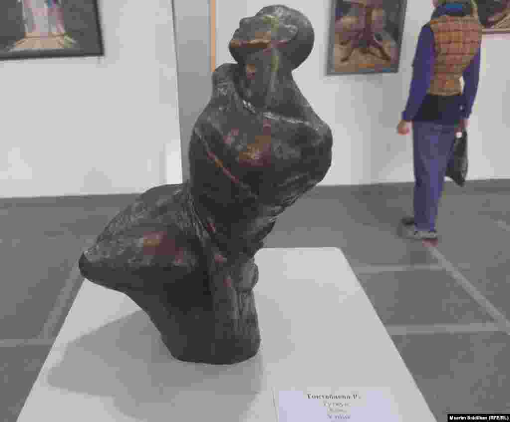 Р.Токтобаеванын &quot;Туткун&quot; аттуу эмгеги. Коло