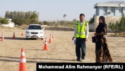 یک آموزشگاه رانندگی موتر برای بانوان درشهرشبرغان