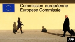 Цим країнам вказують на те, що вони повільно борються з корупцією