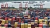 Контейнеры в порту города Нанкин, Китай, 12 августа 2025 года
