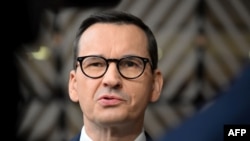 «Ми більше не передаємо Україні зброю, тому що зараз ми озброюємо Польщу більш сучасною зброєю», – сказав Матеуш Моравецький