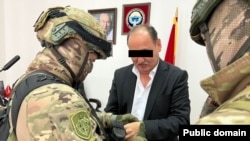 Алымкадыр Бейшеналиевдин кармалган учуру. 