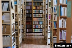 Бібліятэка ў Менску, красавік 2025 году. Ілюстрацыйнае фота