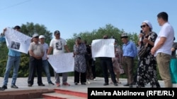 "Ихсан" турак жай кооперативине нааразы болгондордун акциясы. Ош шаары. 6-июнь, 2022-жыл.