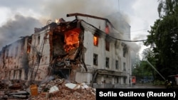 Пожар в Харькове после удара в ночь на 7 июня