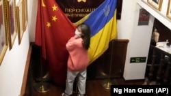 Міжнародна спільнота має допомогти створити умови для поновлення переговорів України та РФ