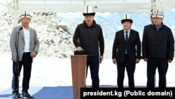 Президент Садыр Жапаров дал старт строительству Камбар-Атинской ГЭС-1. 8 июня 2022 года.