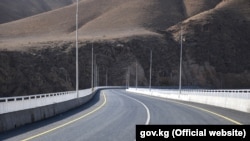 Иллюстрация. Кыргызстандагы жолдордун бири. 