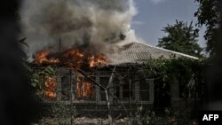 Kiýew Donbasdaky söweş hereketlerini “Ýewropadaky iň elhenç çaknyşyklaryň biri” hökmünde häsiýetlendirýär.