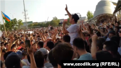 Каракалпакстандагы окуялар учурунда тартылган сүрөт. 1-июль, 2022-жыл, Нукус шаары.