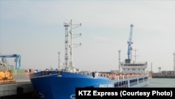 Грузовое судно «Жибек жолы» казахстанской компании KTZ Express