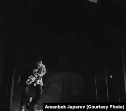 "Мата Хари" спектакли көрүнүш, Бакен Кыдыкеева атындагы жаш көрүүчүлөр театры. 14-июнь, 2022-жыл.