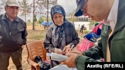 Сабан туена килүчеләр