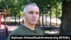 «Це справжні терористи, які прикриваючись своєю пропагандою, продовжують цинічно руйнувати наші заклади освіти», прокоментував мер Олександр Сєнкевич