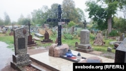 Надмагільле Віктара Отана Каліноўскага ў Сьвіслачы