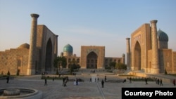 Самарканд шаарындагы Регистан аянты. 