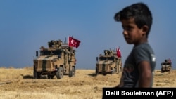 Сирия менен Түркиянын чек ара аймагындагы түрктөргө таандык аскердик техника.