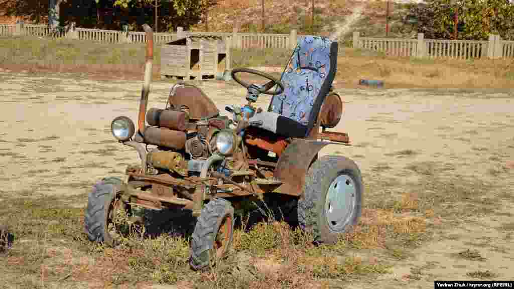 У Сахарній Головці можна зустріти такий незвичайний вид транспорту. Правда, його призначення кореспонденту з&#39;ясувати так і не вдалося