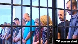 Neşe söwdagärleriniň käbir toparlaýyn ele düşenleri habar beriş serişdeleriniň üsti bilen halka hem görkezildi.