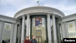 Türkmenistanyň Döwlet Uniwersiteti.