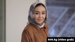 Самара Каримованын «Акшоола» сериалындагы образы. Тасма КТРКда көрсөтүлгөн. 