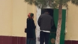 Diňle: Türkmenistanda işlemeýän terminallar köpelýär, olar wagtynda bejerilmeýär