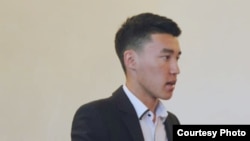 Адил Какенов.