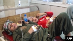 کودکانی که در زلزلۀ کنر زخمی شده اند و در شفاخانه بستری اند 