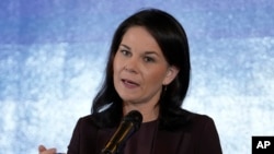 Анналенf Бербок