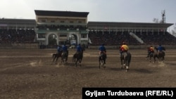 "Ынтымак" жана  "Достук" командалары. 21-март, 2019-жыл.