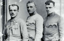 Комісари Українських січових стрільців. Зліва направо: Дмитро Вітовський, Микола Саєвич і Михайло Гаврилко. Дмитро Вітовський – один із організаторів «Листопадового чину», українського повстання в ніч із 31 жовтня на 1 листопада 1918 року, згодом – державний секретар військових справ ЗУНР