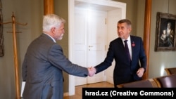 Президент Чехії Петр Павел (л) і майбутній голова уряду Андрей Бабіш