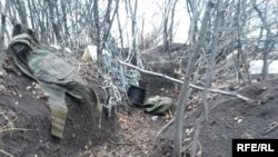 Під час відходу бойовики російських гібридних сил залишили, зокрема, бронежилети та магазини з патронами