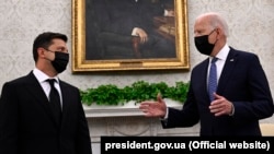 Цей пакет військової допомоги включає додаткову зброю та обладнання, зокрема, установки HIMARS, артилерійські системи та боєприпаси. Архівне фото 