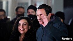 Лідер партії «Самовизначення» Альбін Курті заявив, що вона матиме 55 з-поміж 120 місць у парламенті