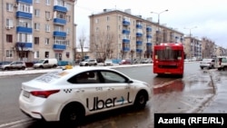 Казан урамында такси