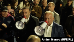 Игорь Додон Борбордук шайлоо комиссиясына каршы нааразылык билдирип чыкты.