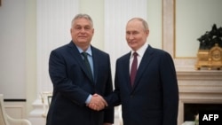 Прем’єр-міністр Угорщини Віктор Орбан і російський лідер Володимир Путін на зустрічі в Москві, липень 2024 року