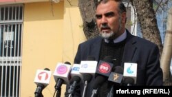 توحیدی: برخی از نماینده‌گان مردم در ولسی جرگه نامۀ فرستادن به ادارۀ امور و از ریاست جمهوری تقاضای محدود سازی فیسبوک را کردند.