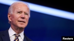 Як заявив обраний президент, він знає, що його пропозиція «не дешева», але, за його словами, більші витрати зараз зменшать довгострокову економічну шкоду, заподіяну пандемією