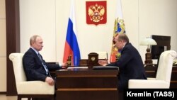 ՌԴ նախագահ Վլադիմիր Պուտին և ԱԴԾ տնօրեն Ալեքսանդր Բորտնիկով, արխիվ