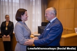 Спікер литовського Сейму Юозас Олекас під час зузтрічі з лідеркою білоруської опозиції Світланою Тихановською. Вільнюс, 15 вересня 2025 року