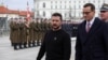 Польський прем’єр-міністр Матеуш Моравецький (п) і український лідер Володимир Зеленський, архівне фото